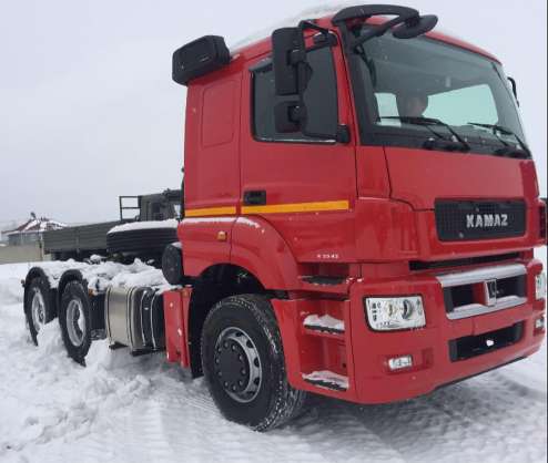 Новый магистральный седельный тягач KAMAZ-65806-68 (T5)